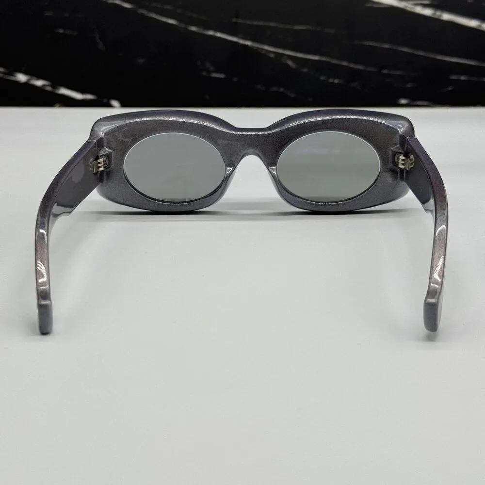 NEW LOEWE GREY UNISEX SUNGLASSES LOEWE LW40033I 05X